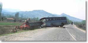 15892_bus_crash_near_sart_21_march_76.jpg